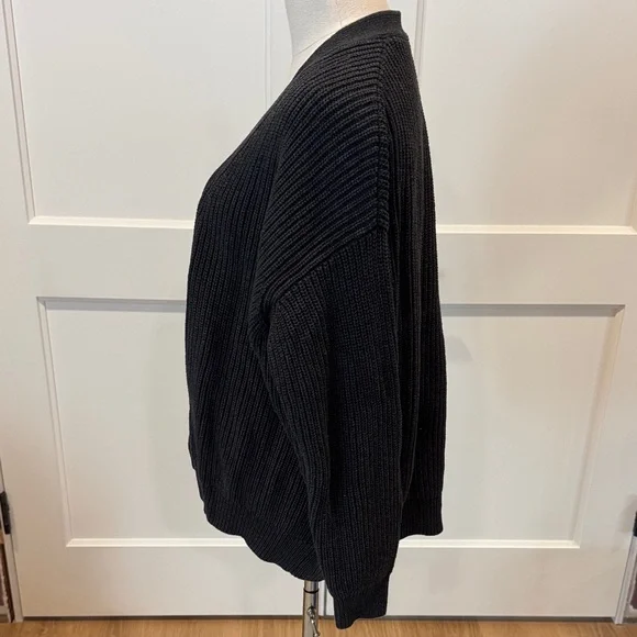 QUINCE | 100% Organic Cotton Oversized Boyfriend Cardigan | Size: Medium - Picture 7 of 11